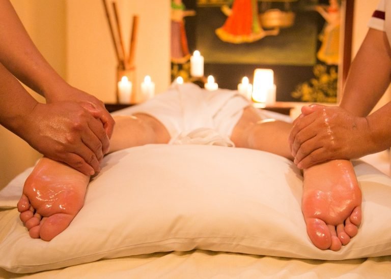 Photo by blueland relaxation, bed, room, indoors, bedroom, massage, medicine, therapist, furniture, hotel, lifestyle, treatment, orange relax, orange room, orange bed, orange medicine, orange bedroom, orange massage, orange hotel, bedroom, massage, massage, massage, hotel, hotel, hotel, hotel, hotel